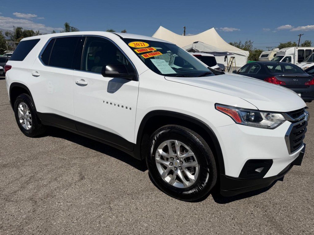 Used 2021 Chevrolet Traverse LS FWD image 3