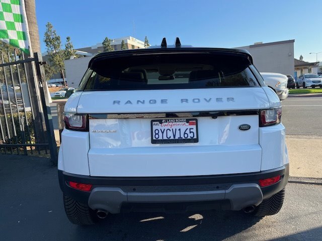 Used 2018 Land Rover Range Rover Evoque SE image 7