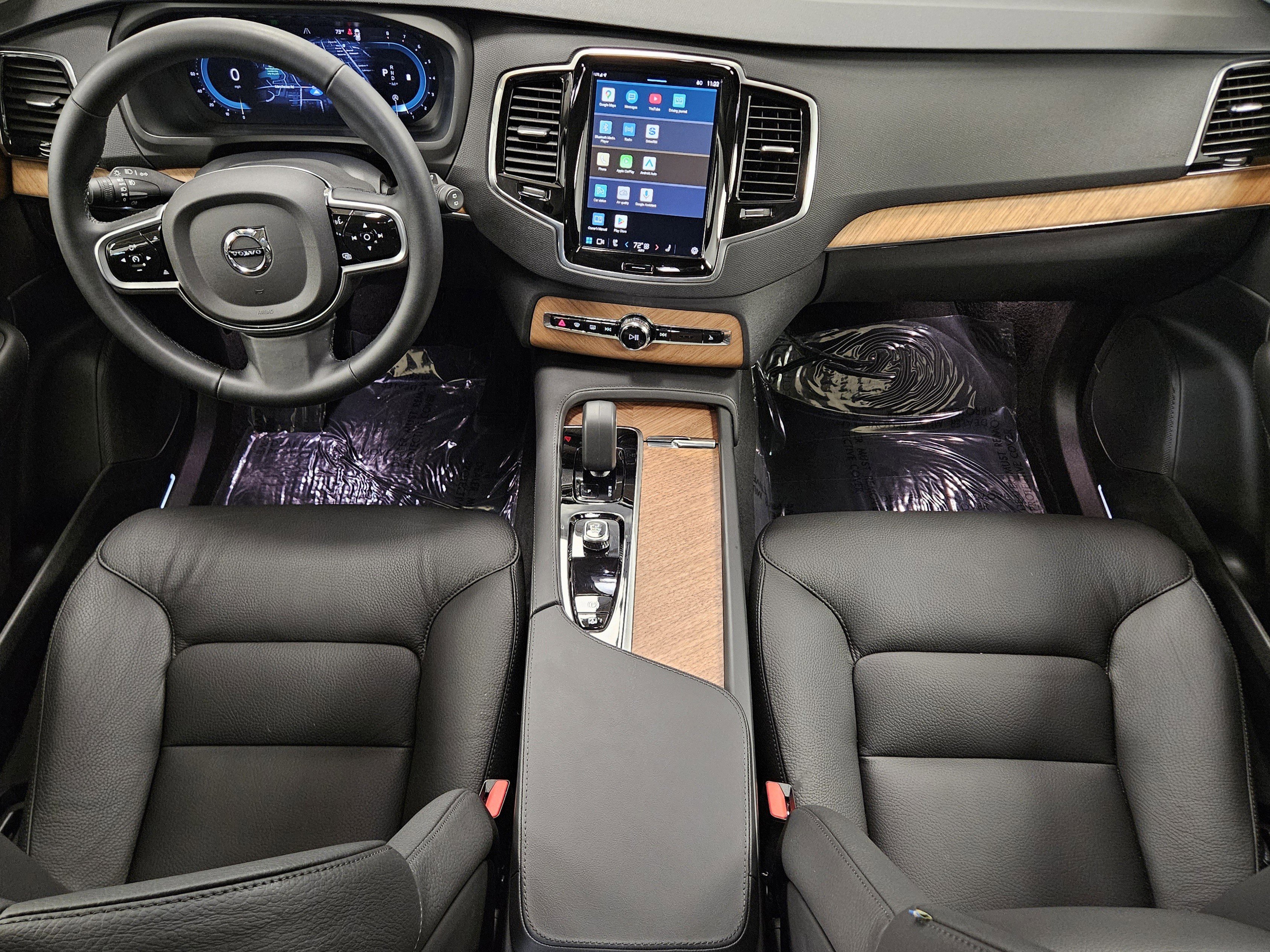 Used 2025 Volvo XC90 B6 Plus w/ Protection Package Premier image 12