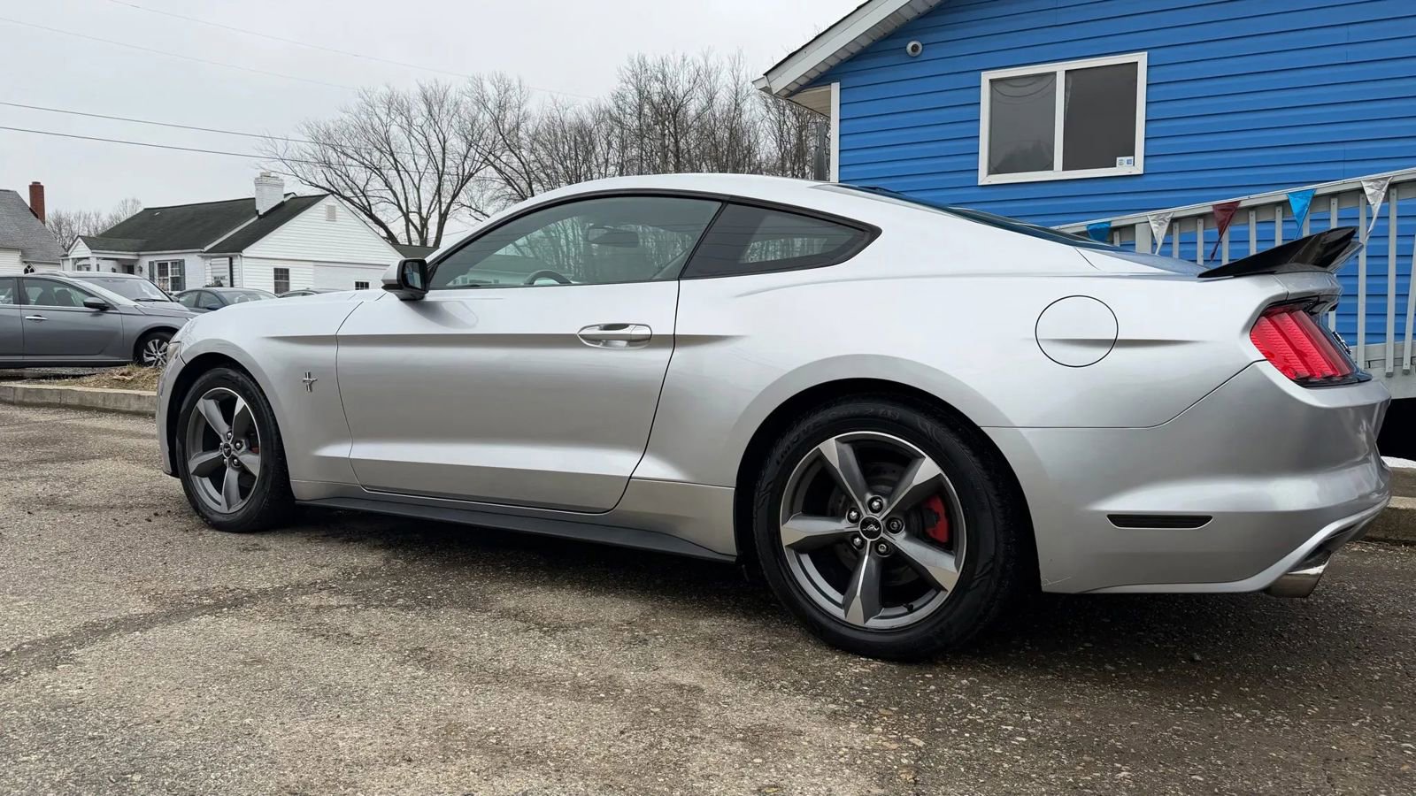 Used 2016 Ford Mustang Coupe image 8