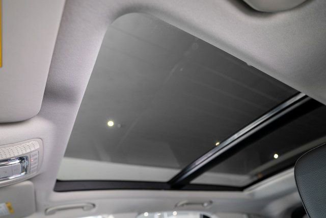 New 2026 Mercedes-Benz GLE 450e 4MATIC image 21