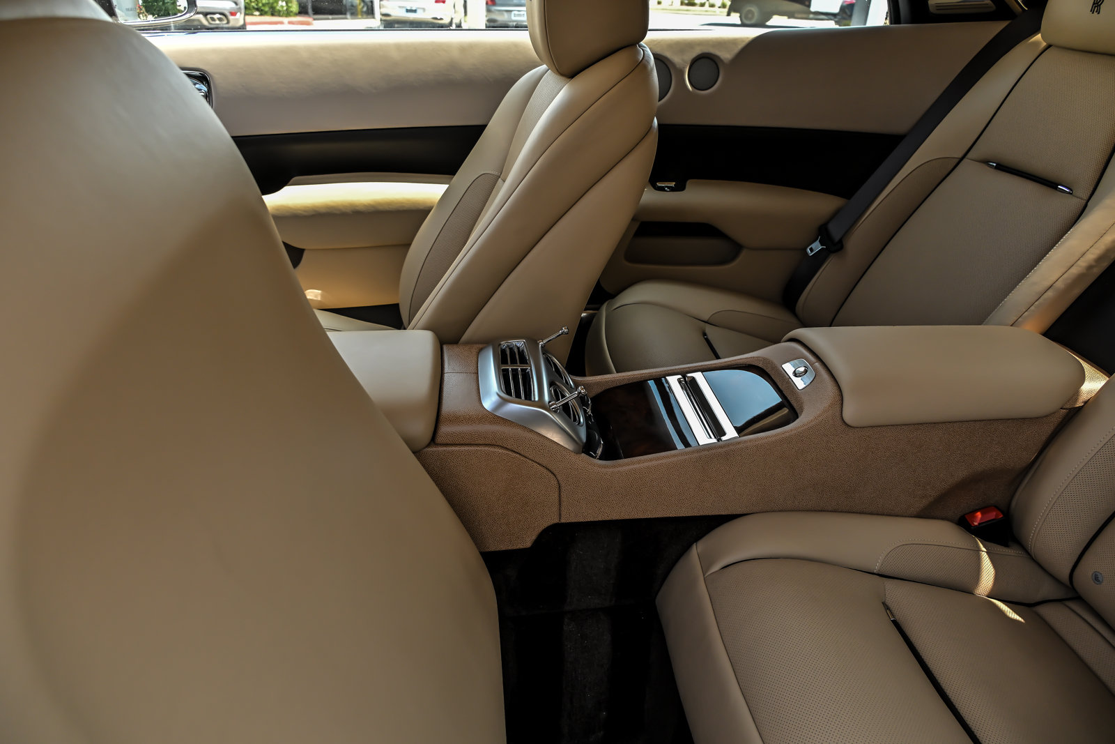 Used 2016 Rolls-Royce Wraith RWD image 25