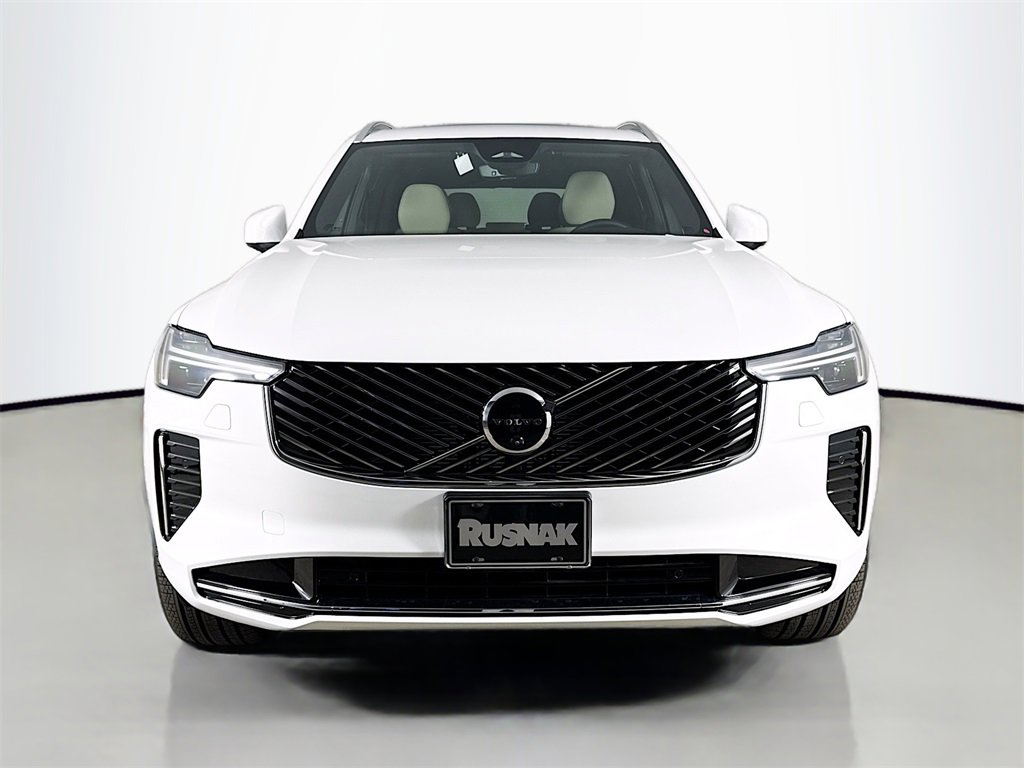 New 2025 Volvo XC90 B6 Plus w/ Protection Package Premier image 2