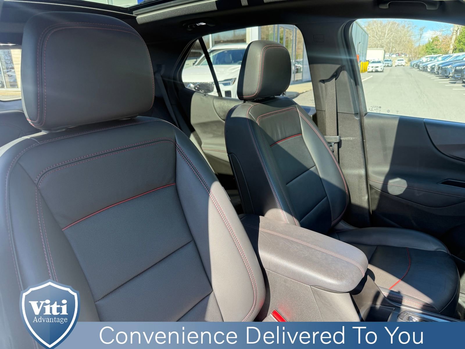 Used 2022 Chevrolet Equinox RS w/ RS Leather Package AWD/4WD image 31