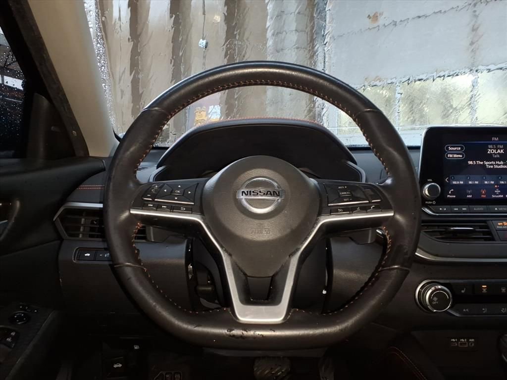 Used 2022 Nissan Altima 2.5 SR w/ Midnight Edition Package image 21