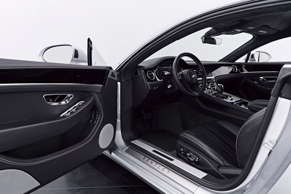 Used 2020 Bentley Continental GT AWD/4WD image 35