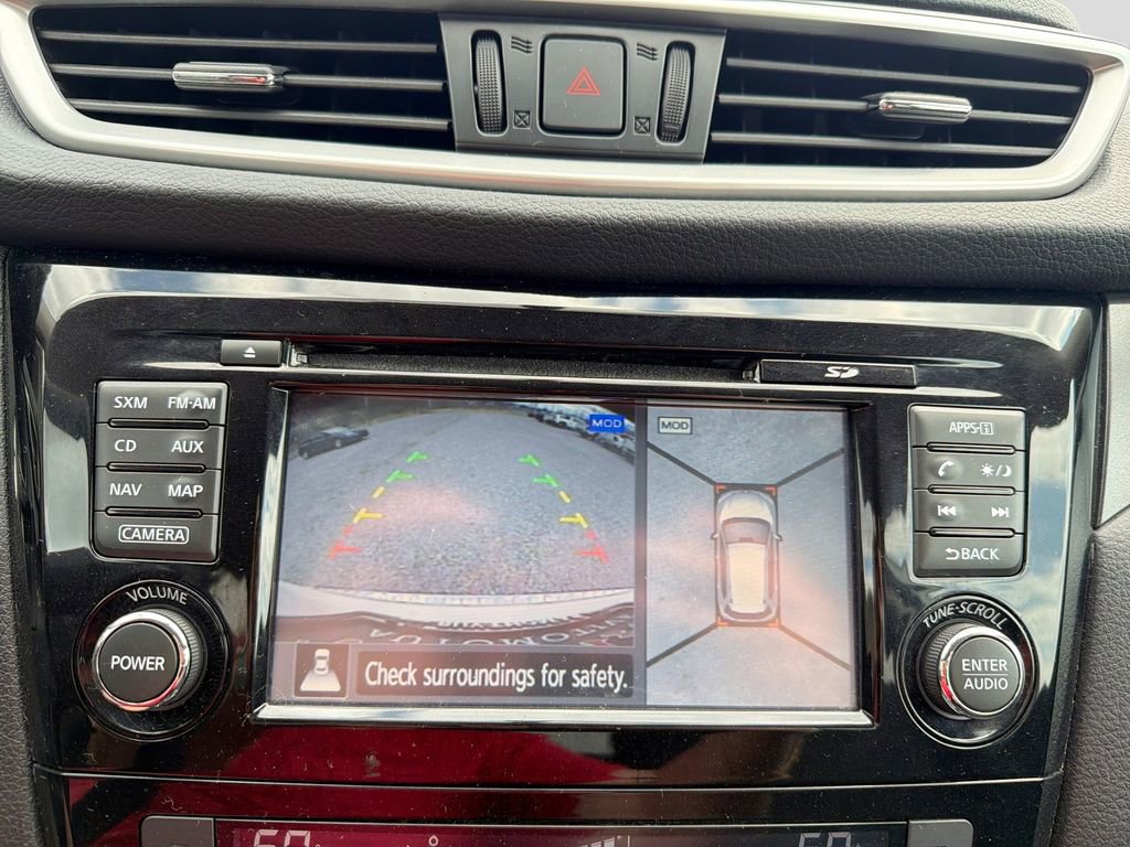 Used 2015 Nissan Rogue SV w/ SV Premium Package image 25