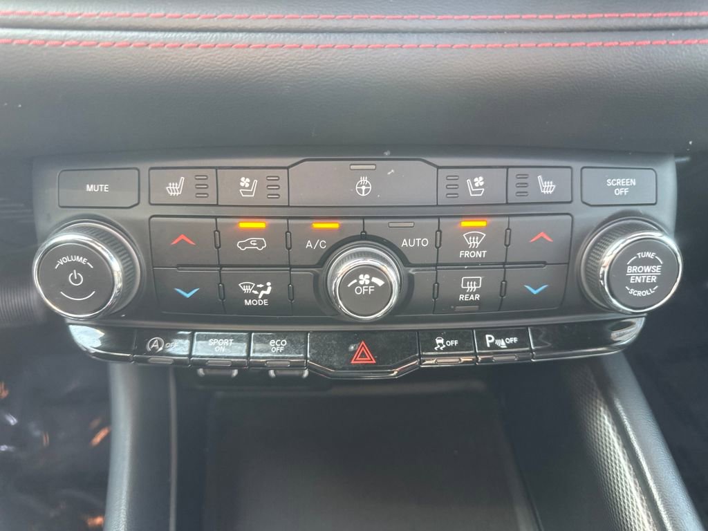 Used 2024 Dodge Durango GT image 9