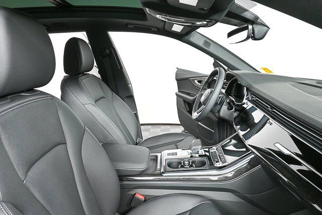 New 2026 Audi Q8 Premium image 24