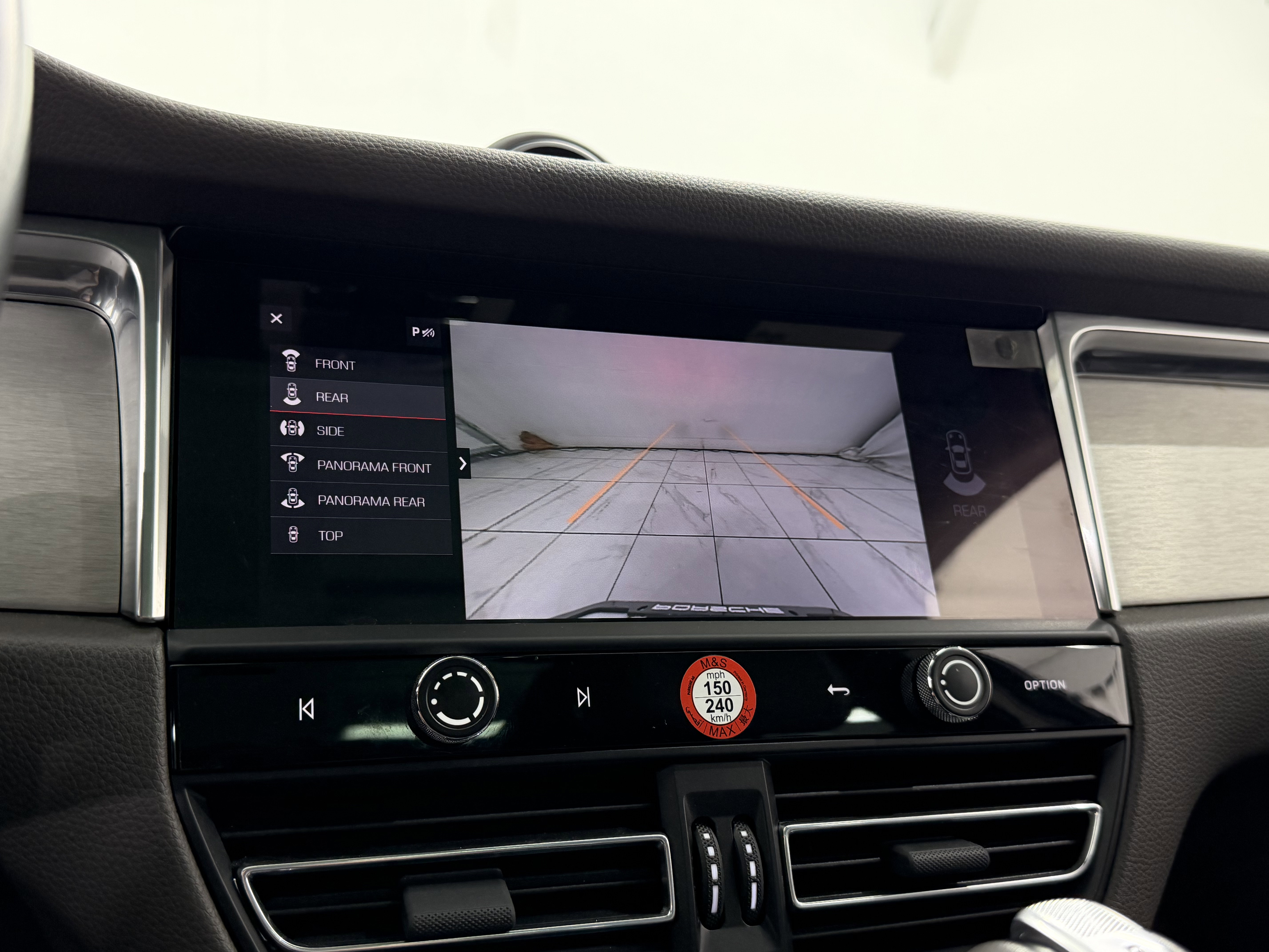 Certified 2023 Porsche Macan image 45