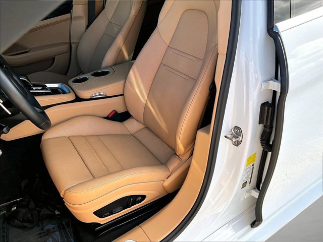 Used 2023 Porsche Panamera 4 image 27