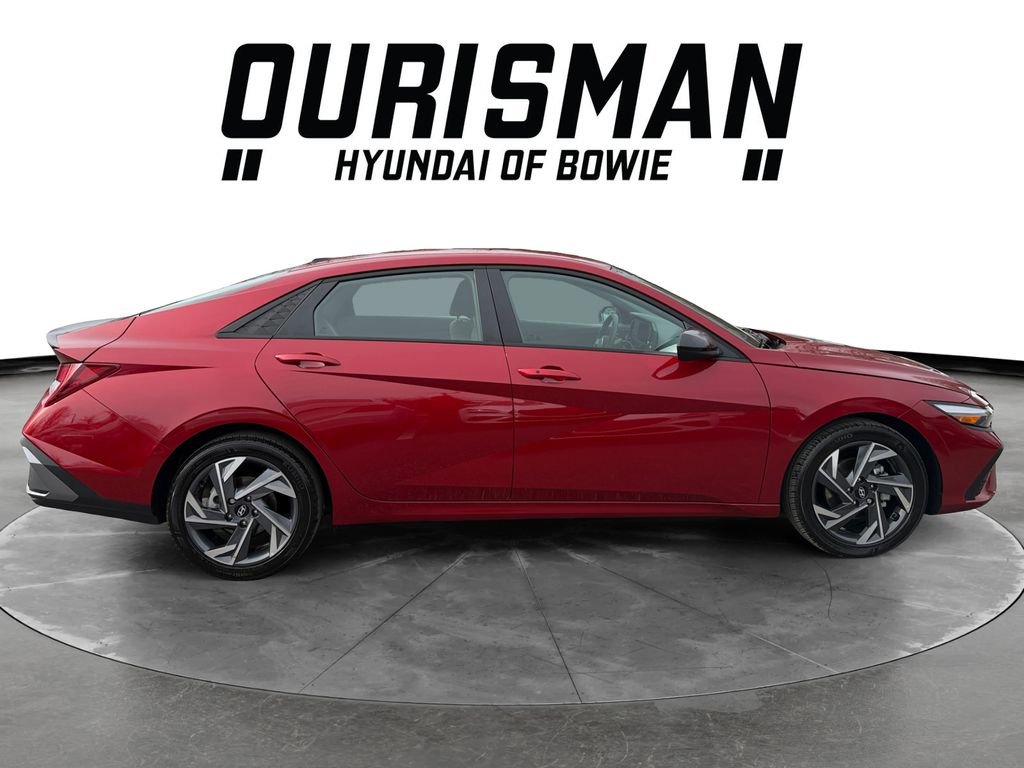 Certified 2025 Hyundai Elantra Sport image 7