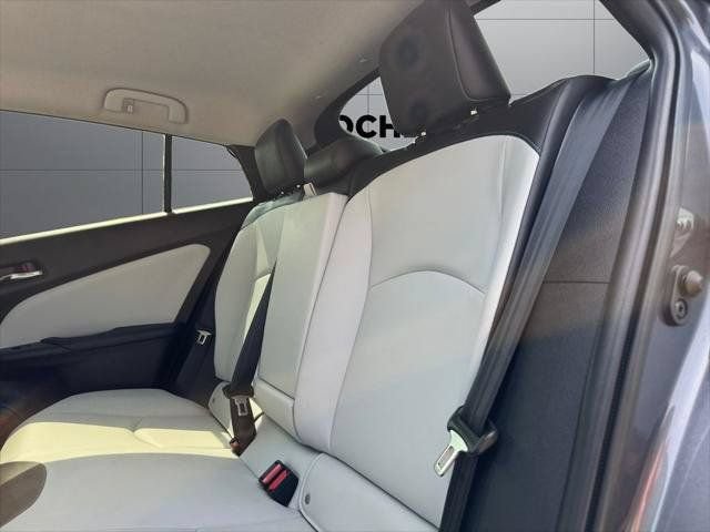 Used 2022 Toyota Prius XLE w/ Advanced Technology Package AWD/4WD image 48