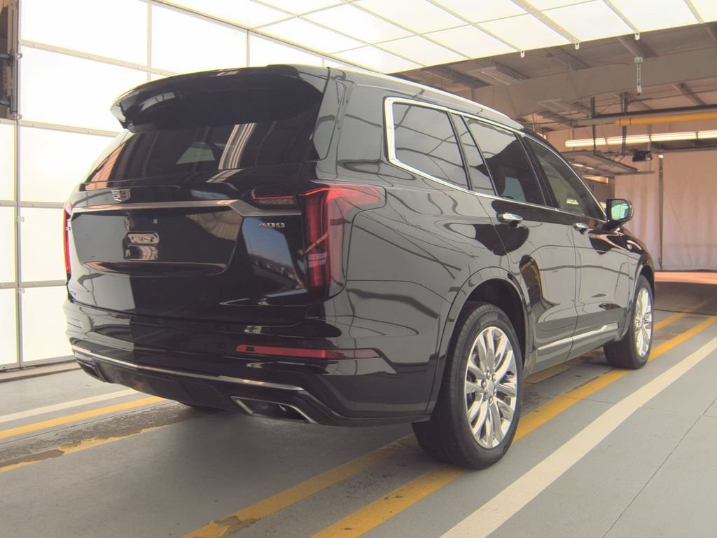 Used 2024 Cadillac XT6 Premium Luxury w/ LPO, Floor Liner Package AWD/4WD image 2