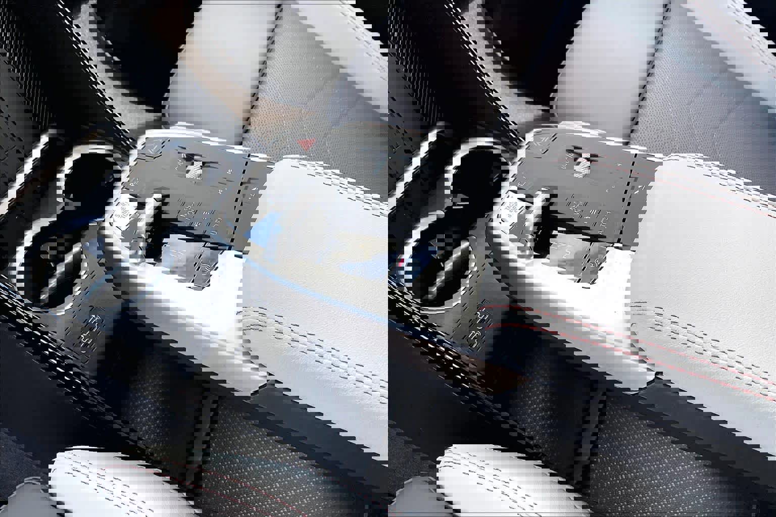 Certified 2025 BMW X2 xDrive28i image 16