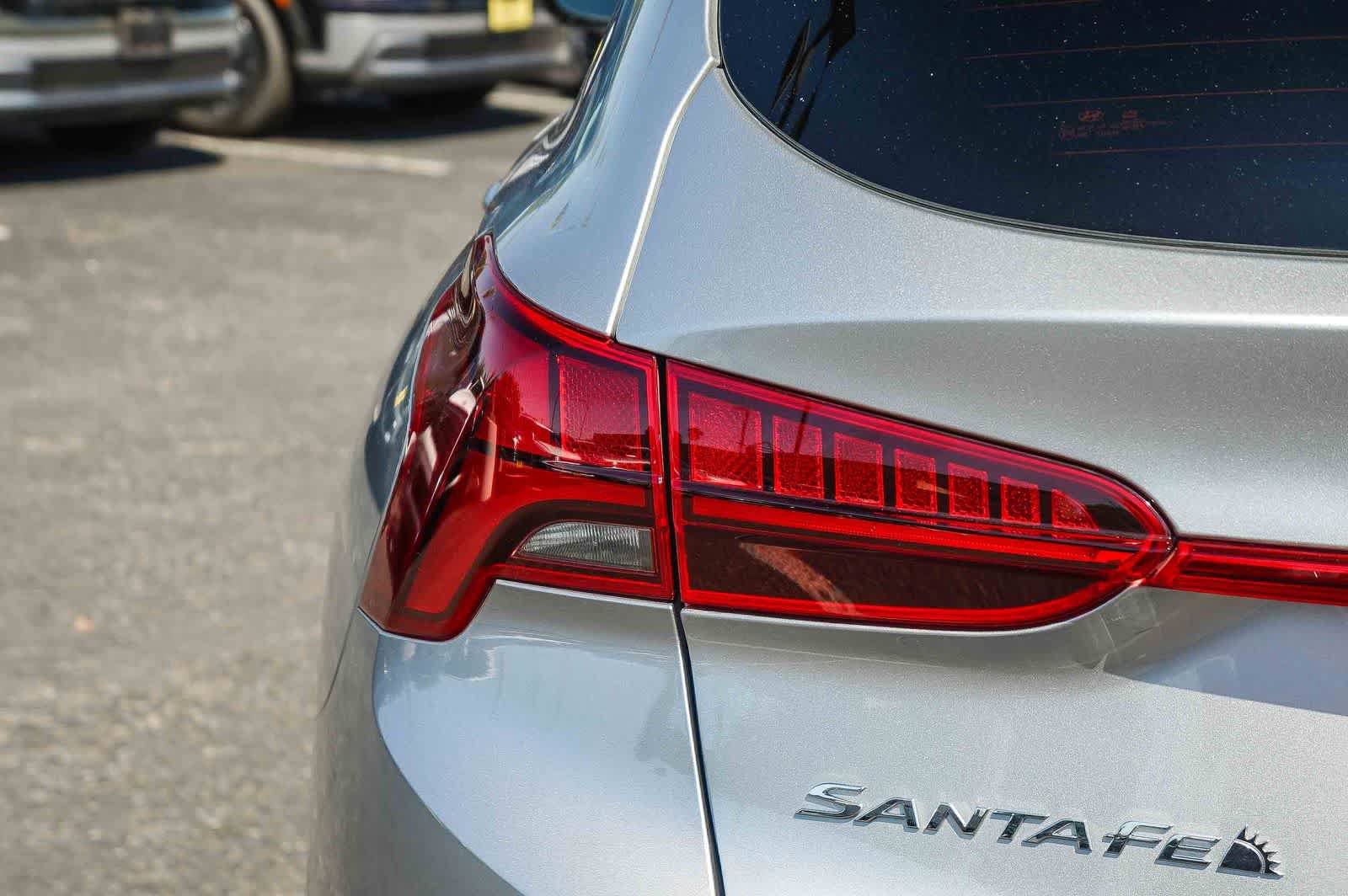 Certified 2023 Hyundai Santa Fe SEL w/ Premium Package FWD image 8