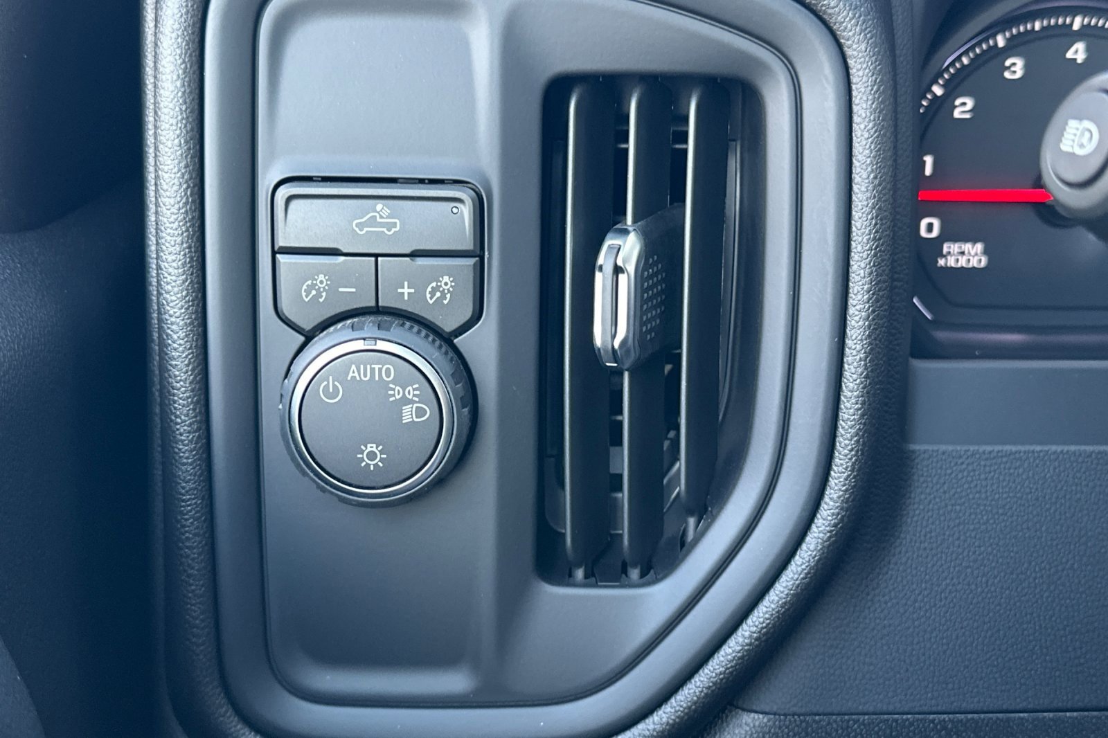 New 2026 Chevrolet Silverado 2500 W/T image 25
