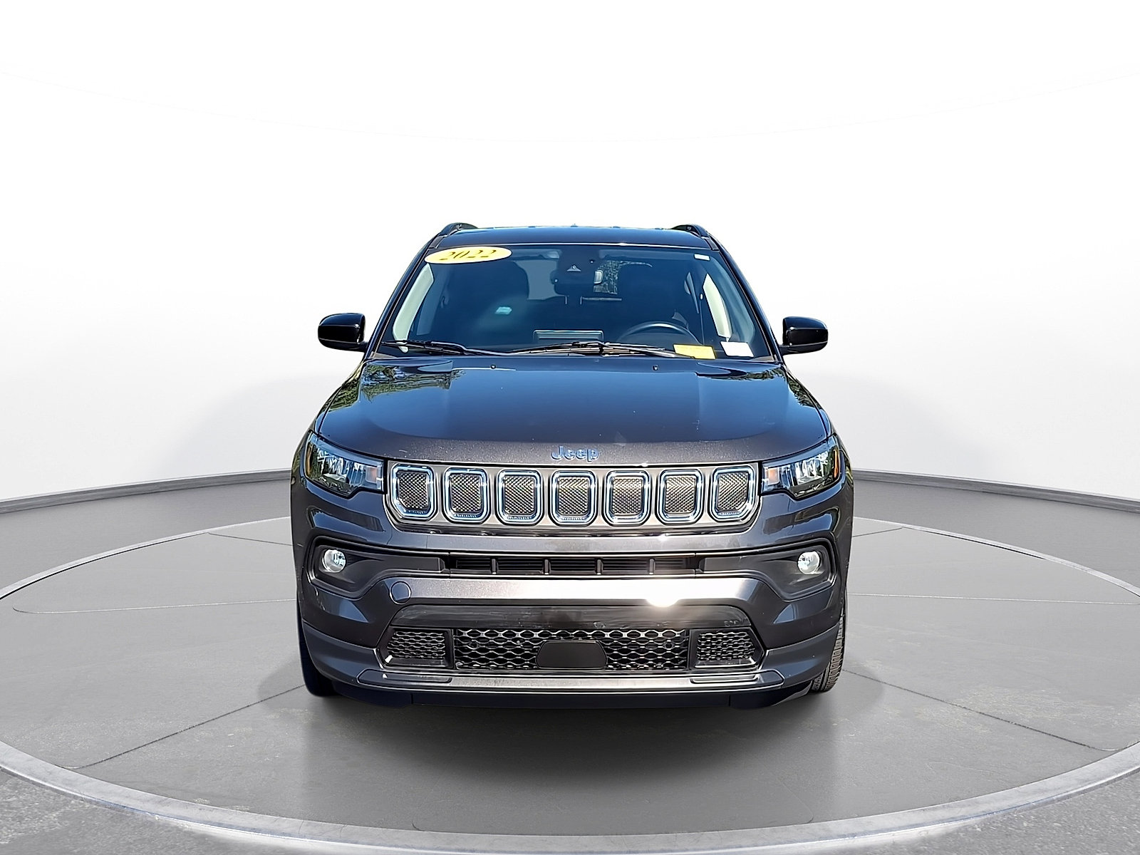Used 2022 Jeep Compass Latitude w/ Convenience Group FWD image 3