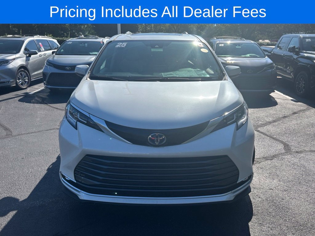 New 2025 Toyota Sienna Limited FWD image 2