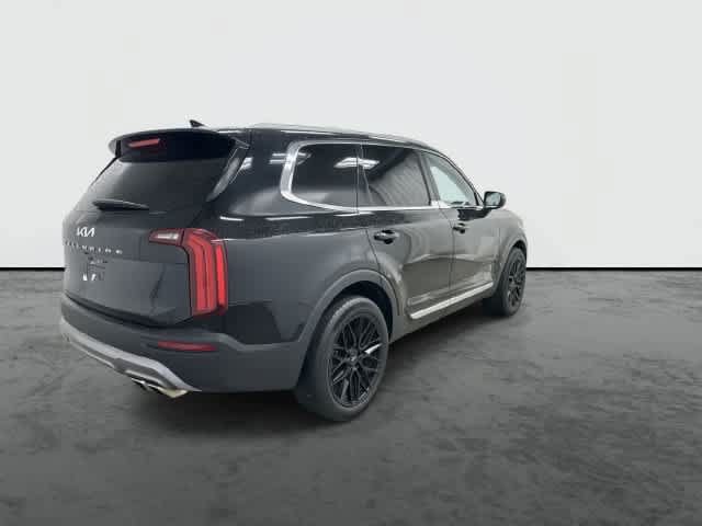 Used 2022 Kia Telluride EX w/ EX Premium Package AWD/4WD image 3