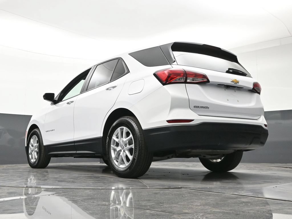Used 2024 Chevrolet Equinox LS w/ LS Convenience Package FWD image 26