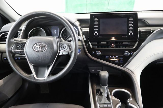 Used 2022 Toyota Camry LE image 16