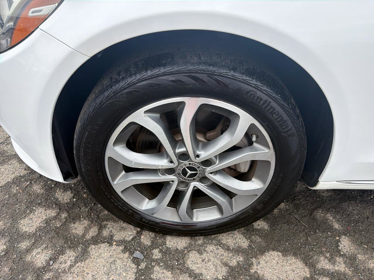 Used 2018 Mercedes-Benz C 300 4MATIC Sedan image 3