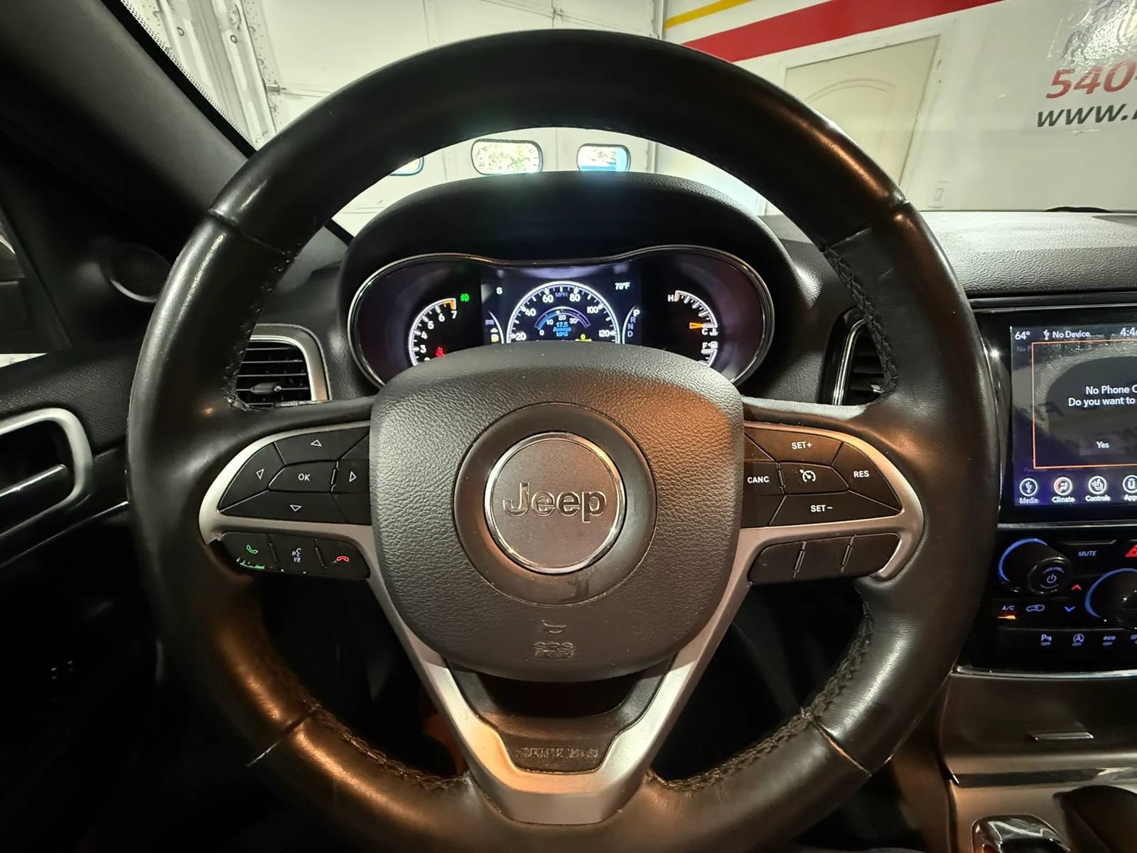 Used 2019 Jeep Grand Cherokee Limited AWD/4WD image 37