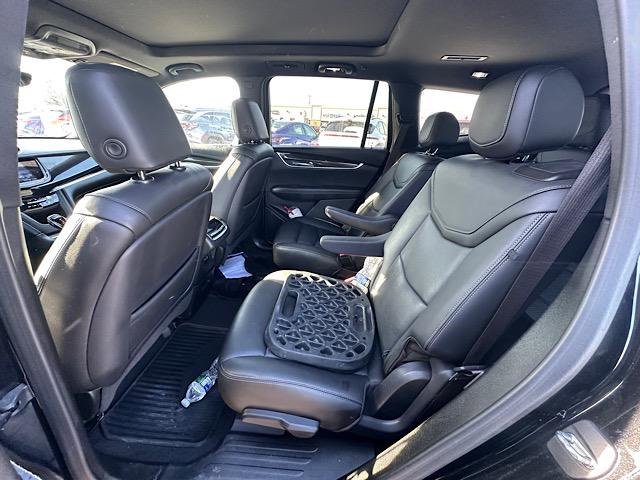 Used 2022 Cadillac XT6 Sport w/ Technology Package image 21