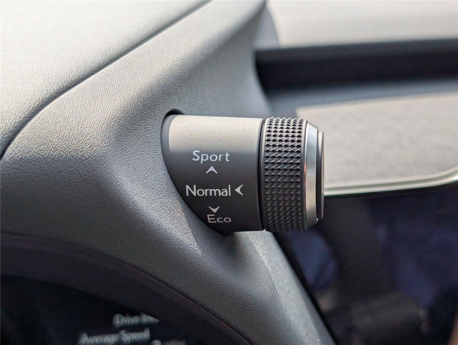 New 2026 Lexus UX 300h AWD image 21