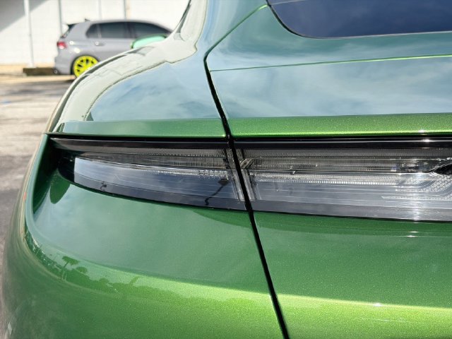 Used 2023 Porsche Taycan RWD image 10