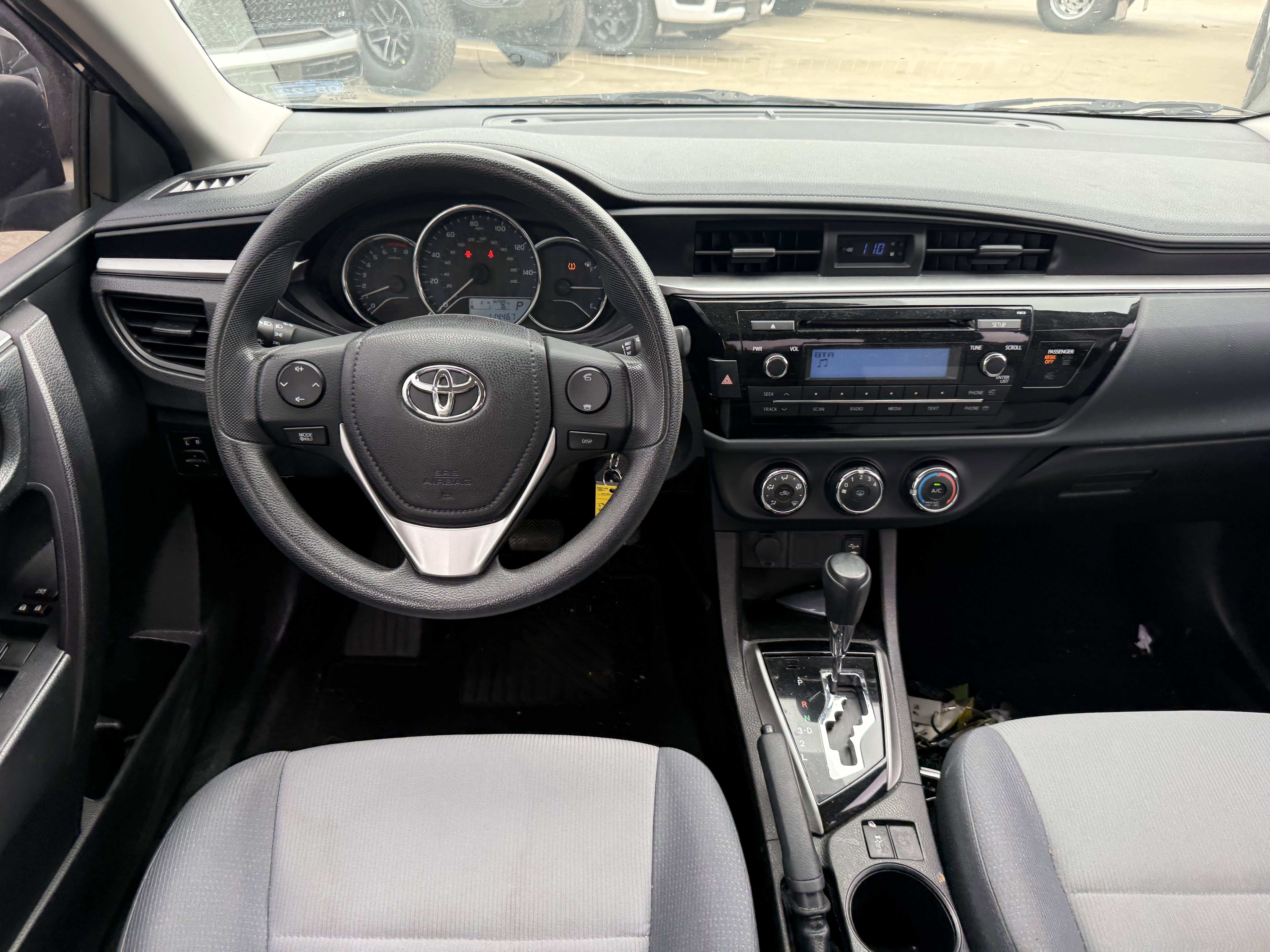 Used 2015 Toyota Corolla L FWD image 14