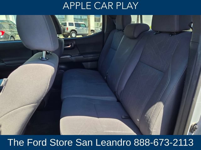 Used 2018 Toyota Tacoma TRD Off-Road w/ Technology Package AWD/4WD image 13