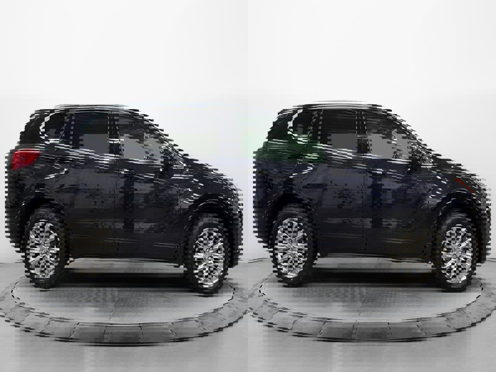 Used 2020 Buick Envision Essence image 2