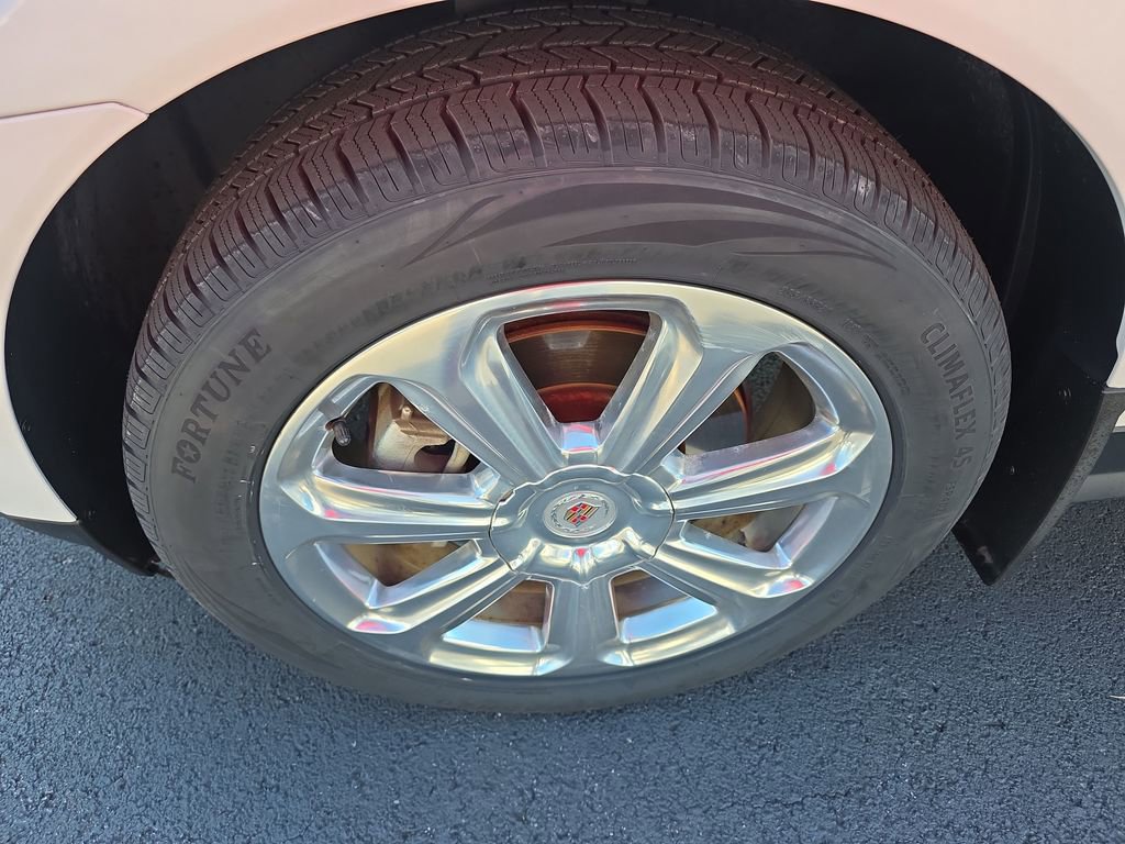 Used 2015 Cadillac SRX Performance w/ Driver Awareness Package AWD/4WD image 9