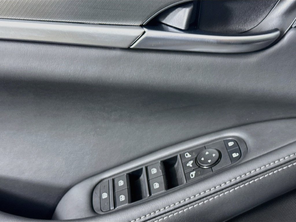 Certified 2027 INFINITI QX60 Luxe w/ Cargo Package FWD image 24