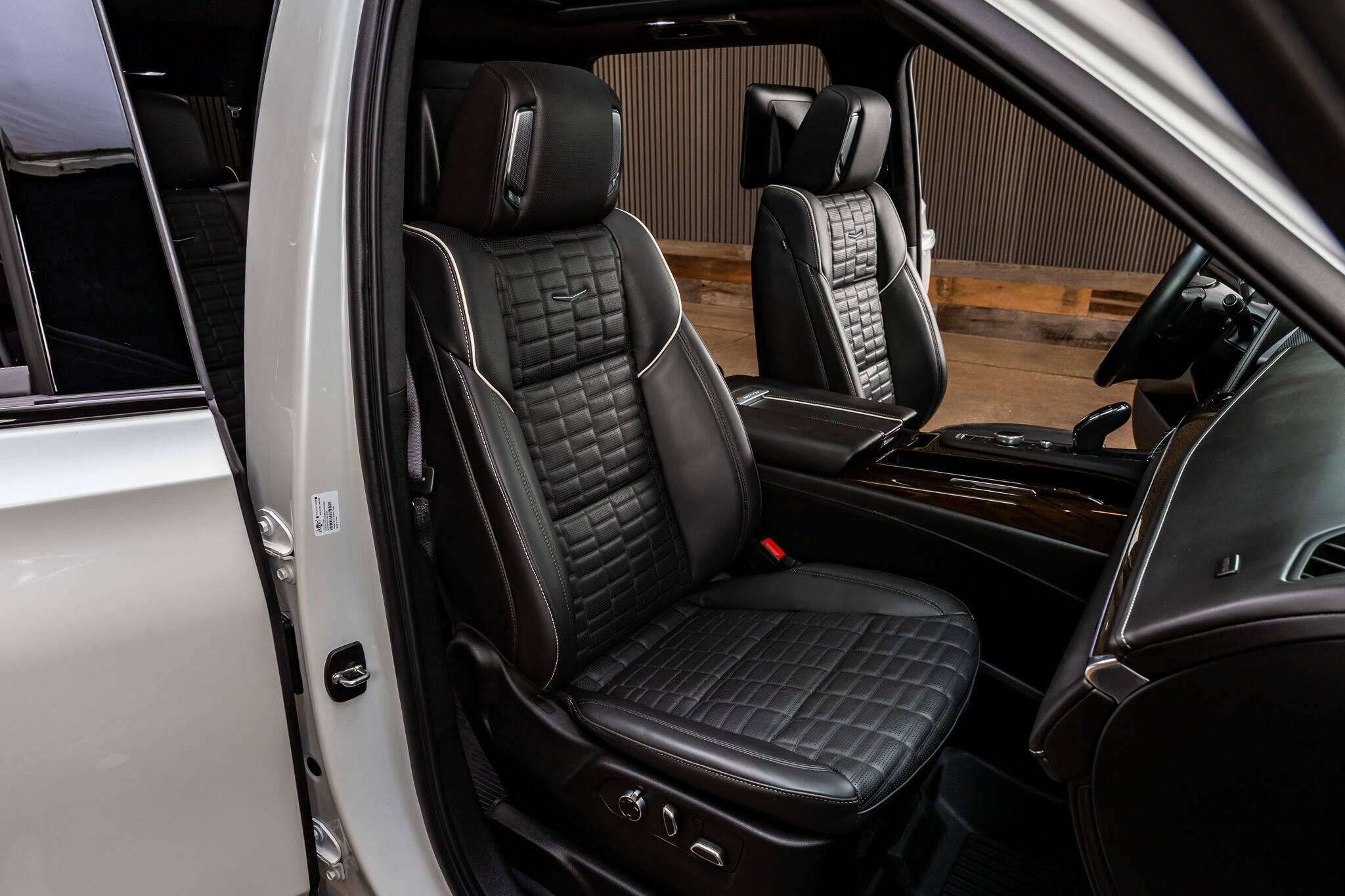 Used 2024 Cadillac Escalade Sport Platinum AWD/4WD image 27