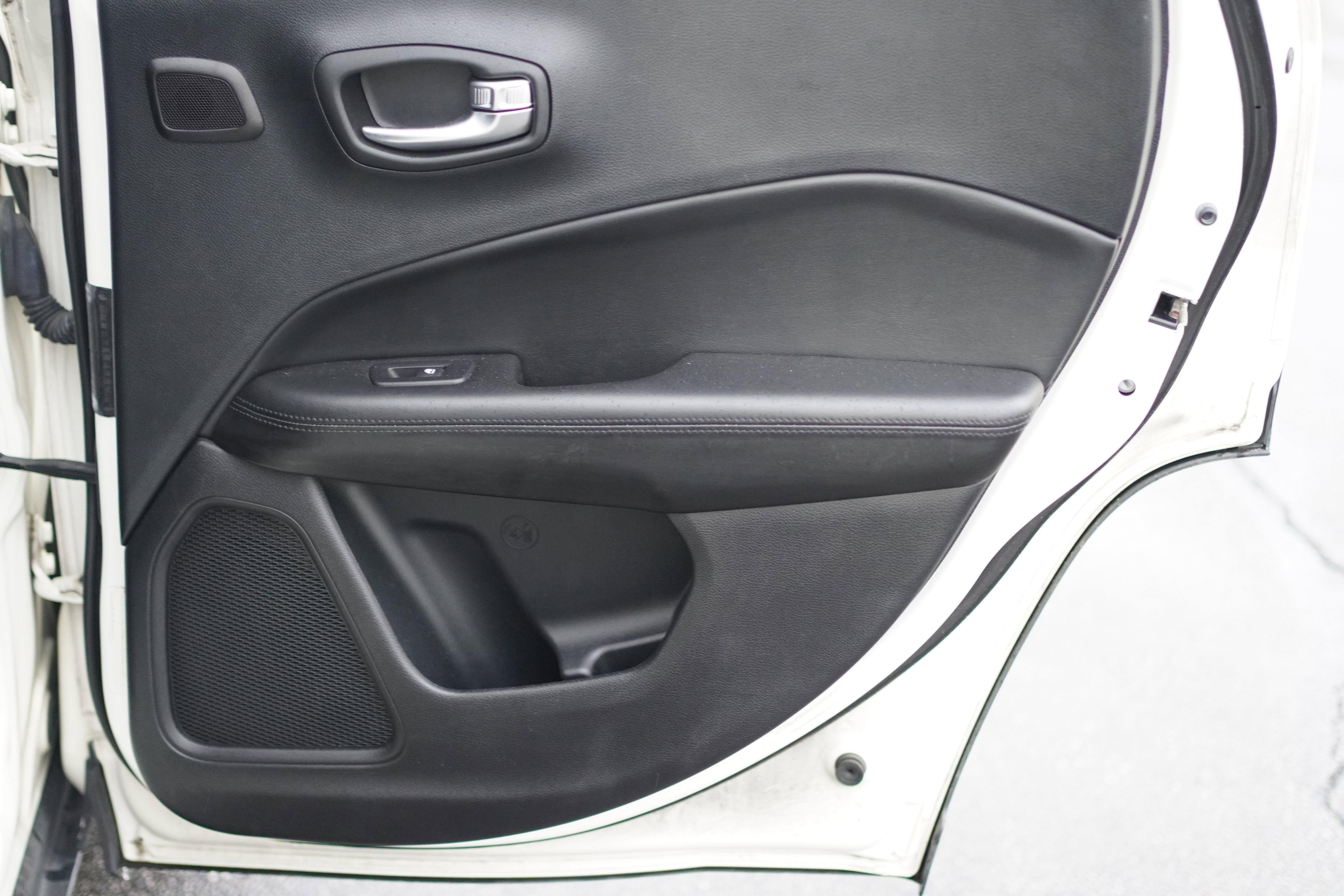 Used 2019 Jeep Compass Altitude image 15