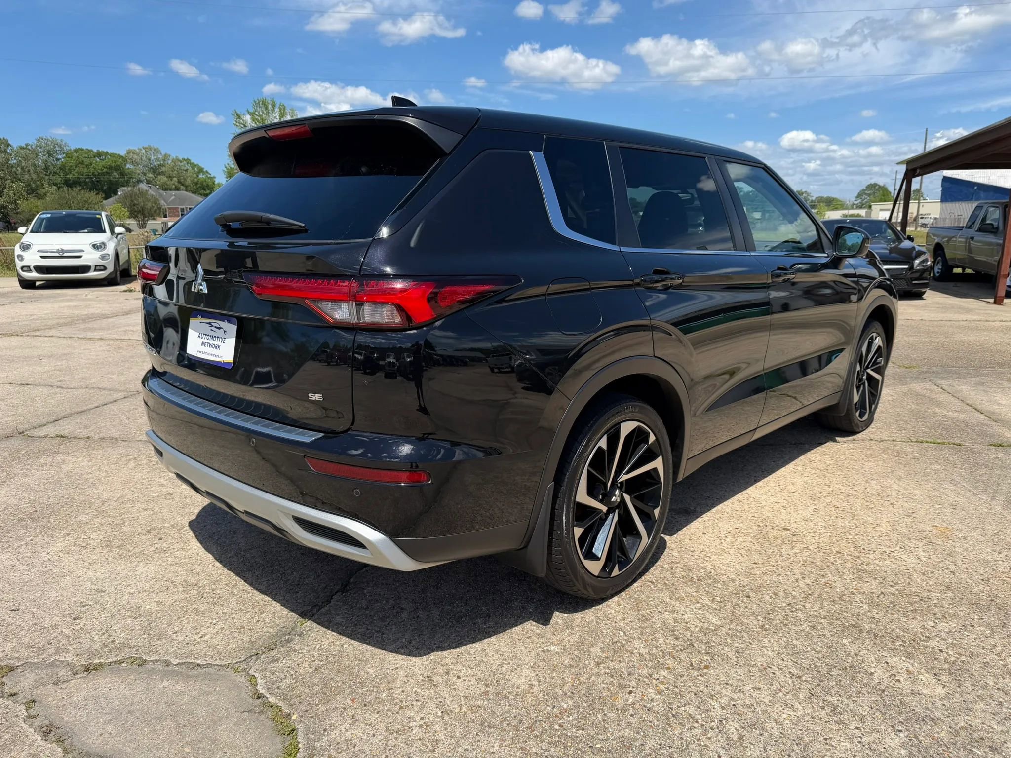 Used 2022 Mitsubishi Outlander SE image 5