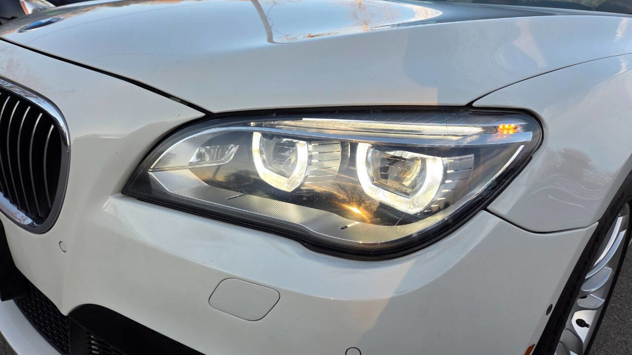 Used 2015 BMW 750i xDrive AWD/4WD image 23