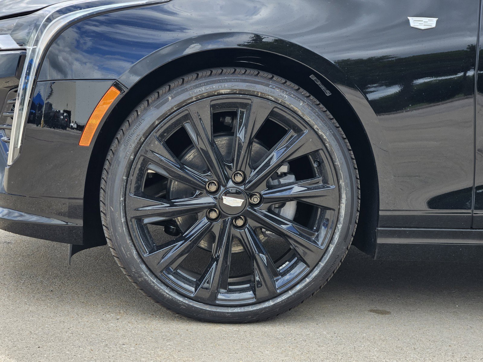 New 2026 Cadillac CT4 Luxury w/ LPO, ONYX Package RWD image 7
