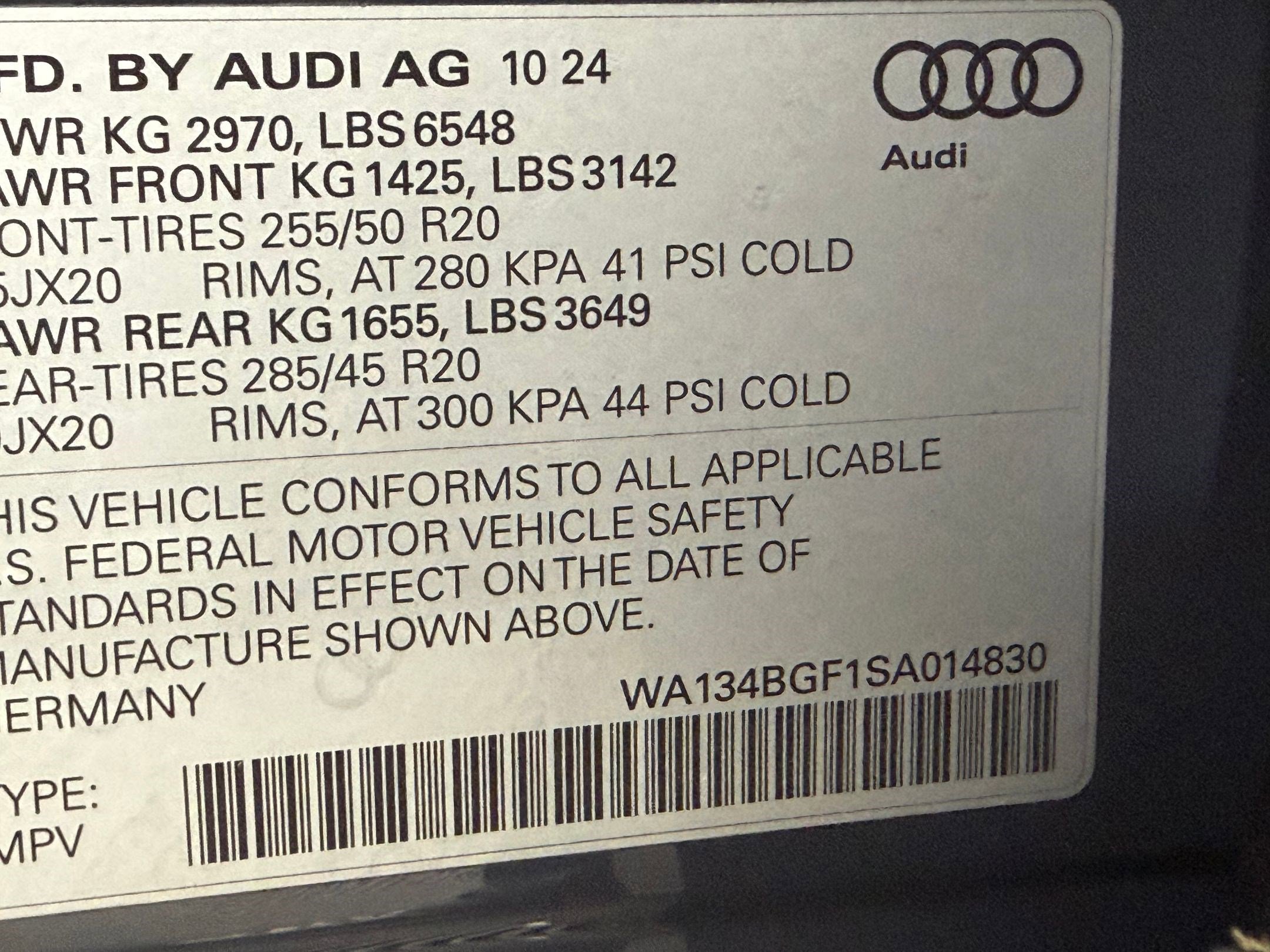 Used 2025 Audi Q6 e-tron Prestige w/ Black Warm Weather Package AWD/4WD image 18