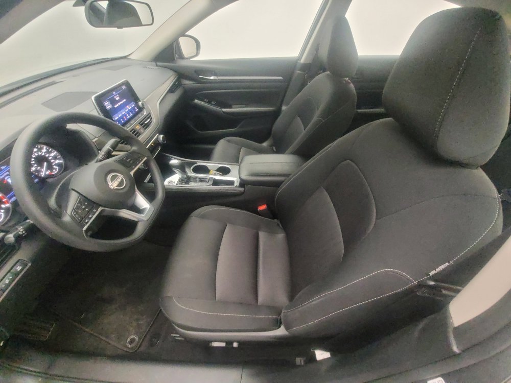 Used 2023 Nissan Altima 2.5 SV image 17