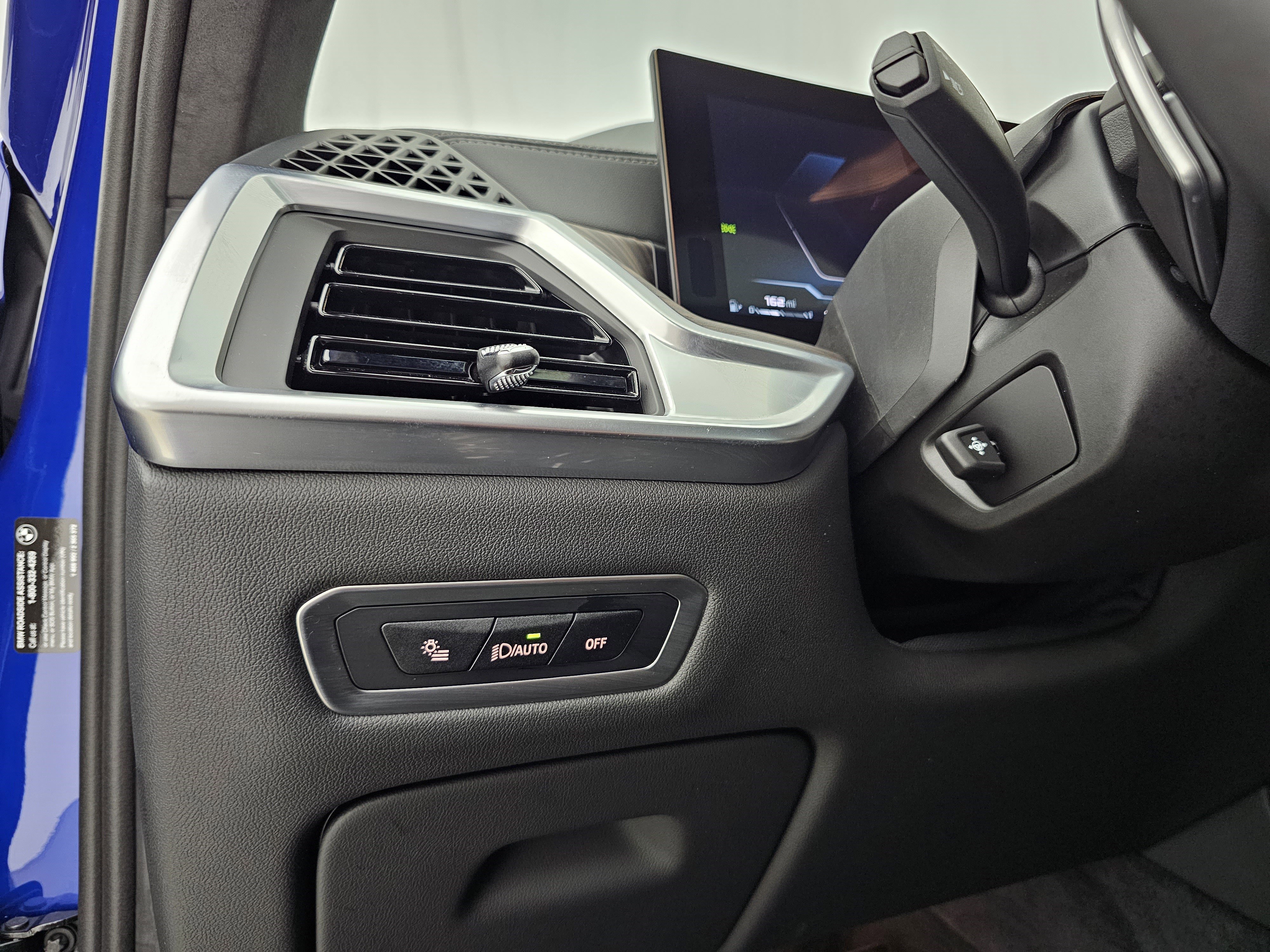 Used 2025 BMW X7 M60i image 9