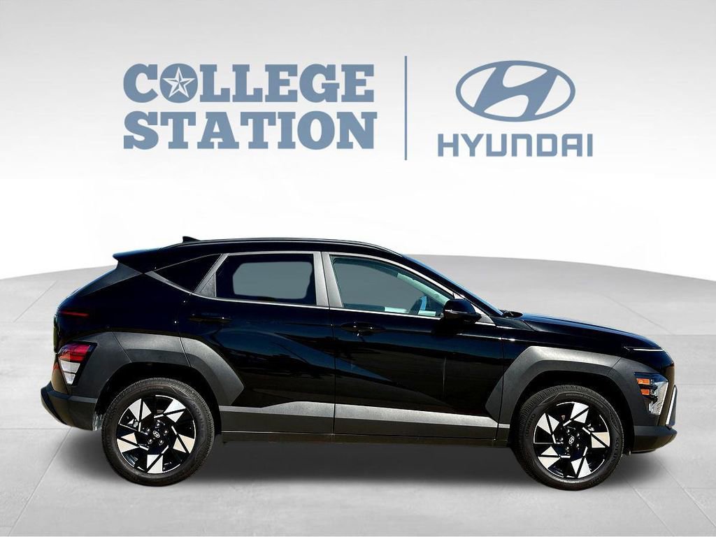 Used 2025 Hyundai Kona SEL image 11