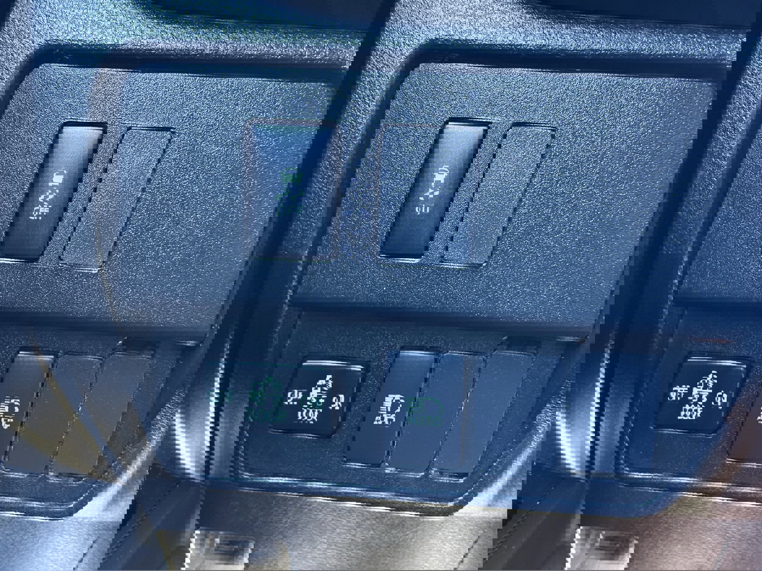 Used 2020 Toyota Tacoma SR image 17