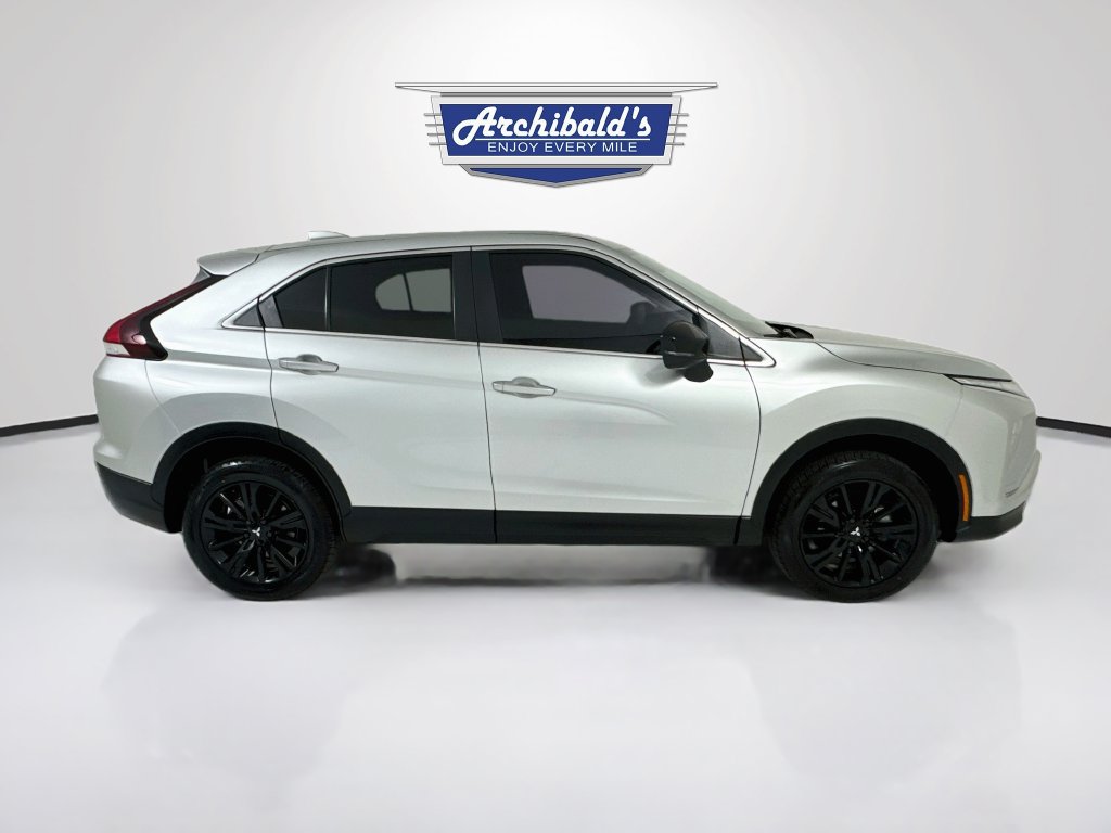 Used 2023 Mitsubishi Eclipse Cross LE AWD/4WD image 9