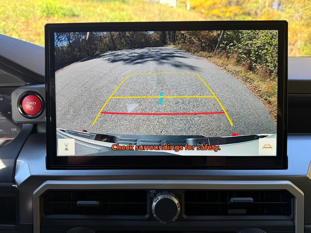 Used 2024 Toyota Tacoma TRD Off-Road image 22