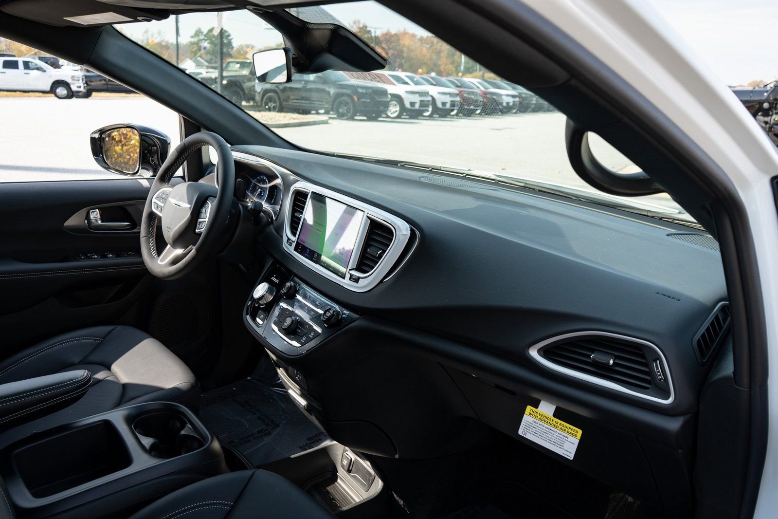 New 2026 Chrysler Voyager LX image 22