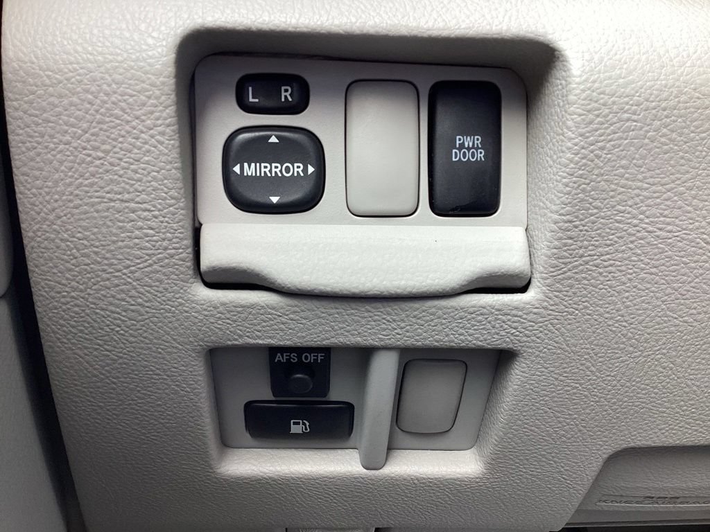 Used 2006 Lexus RX 330 AWD image 26